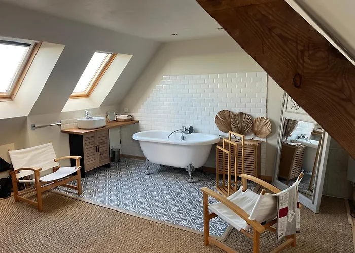 Clos Bel Es Martin Sea View And Campaign * Auderville